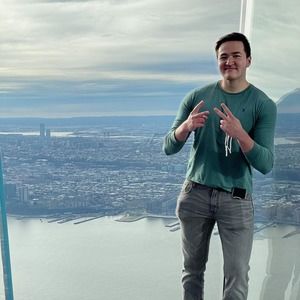 Meet your Posher, Evan